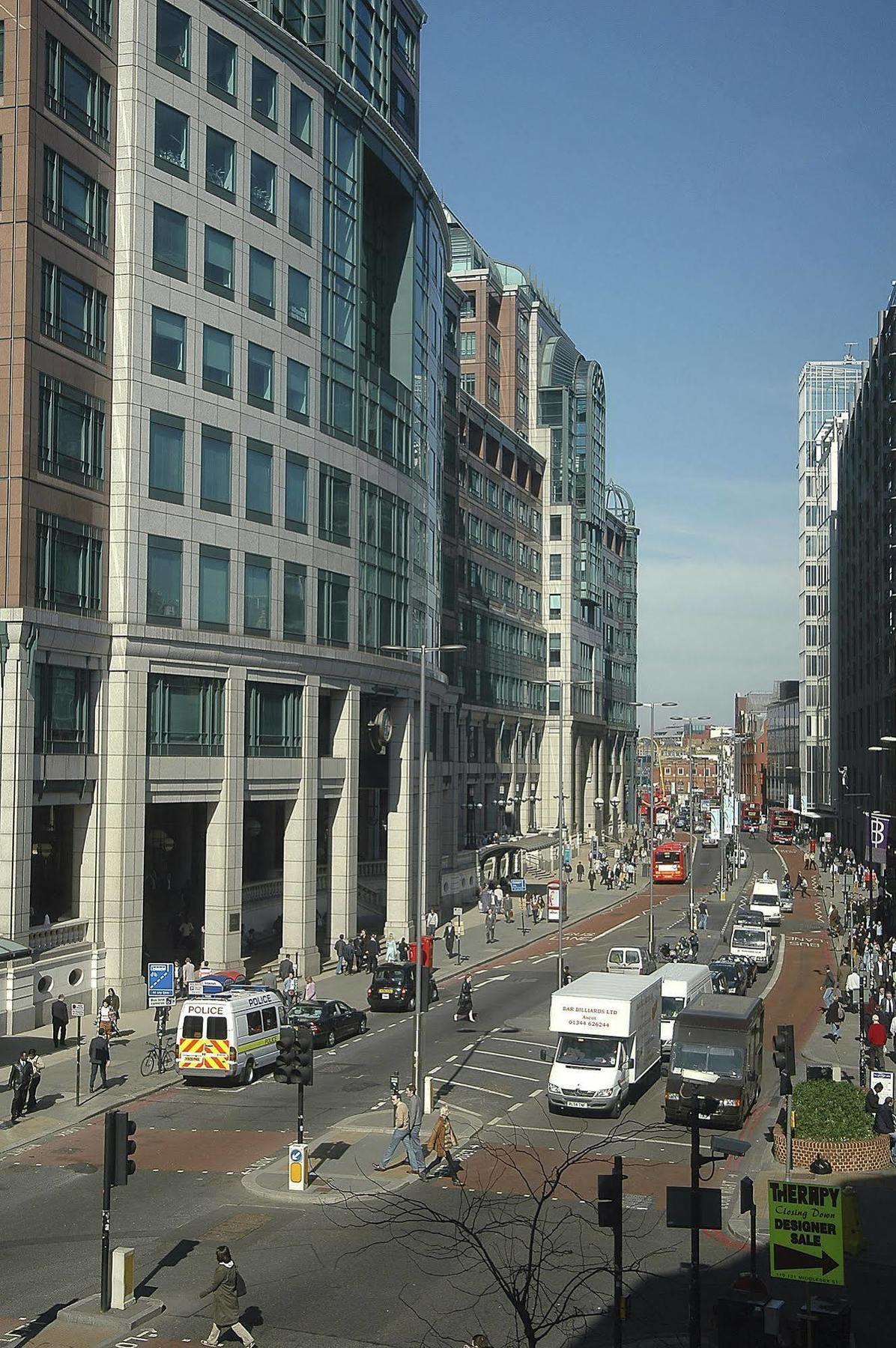 Апартаменты 196 Bishopsgate Лондон Экстерьер фото